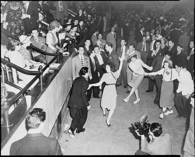 People dancing to swing in 1938